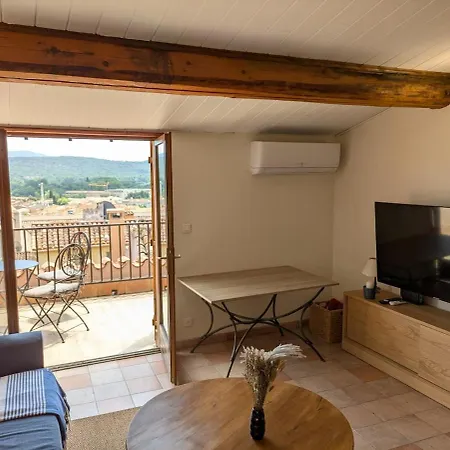 Semesterbostad Village House, Sea View Cogolin