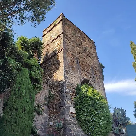 Village House, Sea View Cogolin